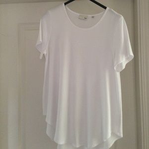 Lux White Aritzia T-shirt (L) Like New